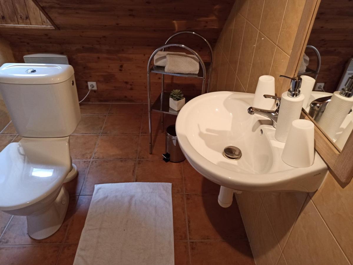 Apartmany Ziakova - Ubytovani Nove Hrady 111 Zewnętrze zdjęcie