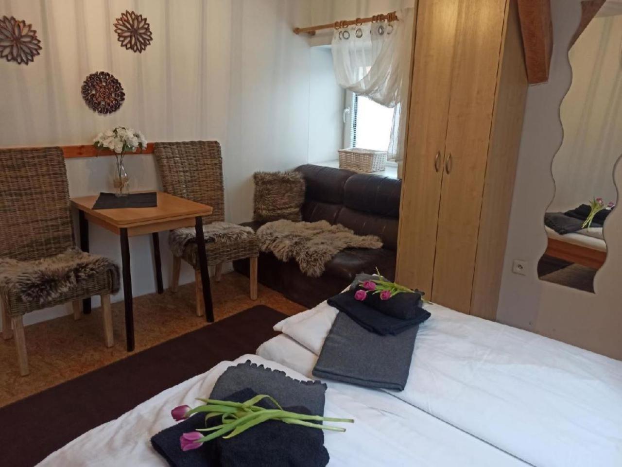 Apartmany Ziakova - Ubytovani Nove Hrady 111 Zewnętrze zdjęcie